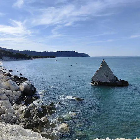 לינה וארוחת בוקר Campo Del Mare סירולו