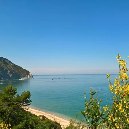 Bed and Breakfast Campo Del Mare 3*